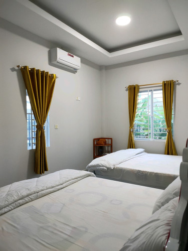 ផ្ទះសំណាក់