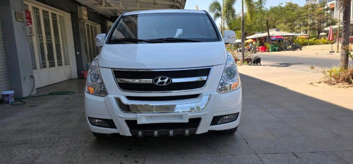 2014 Starex Cvx half full option