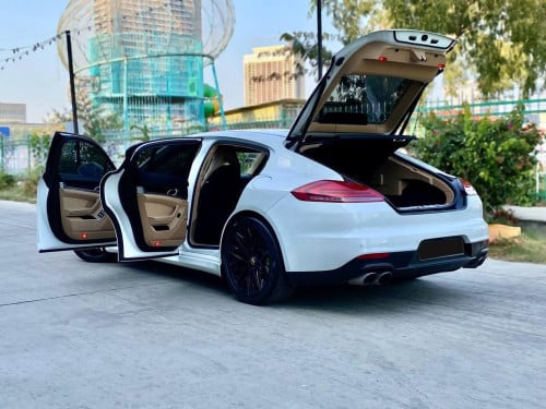 2015 Porsche Panamera S Hybrid