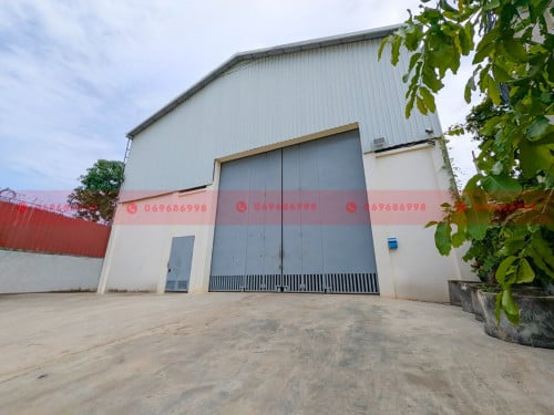 650 Sqm Warehouse For Lease On A Sub-Concrete Road Near Street 2004