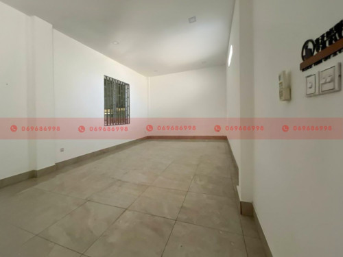 650 Sqm Warehouse For Lease On A Sub-Concrete Road Near Street 2004