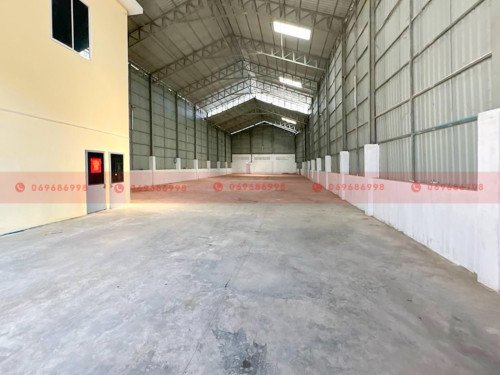 650 Sqm Warehouse For Lease On A Sub-Concrete Road Near Street 2004