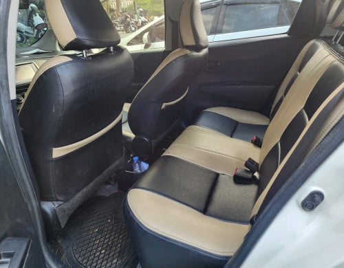 8600$ ជាមួយ Toyota Vitz 2012