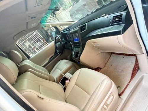 Alphard 2009 ម្ញ៉ែត MC ស្មាតទ្វារ2 ទ្វារក្រោយបឺត ក្នុងលឿង