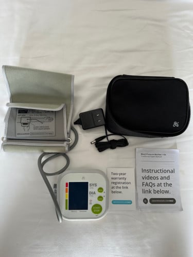 Blood pressure Monitor + Kit