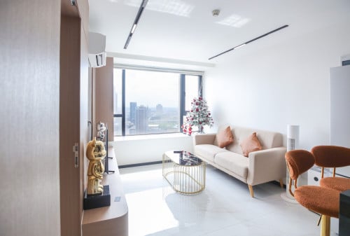 Condo for sale and rent
