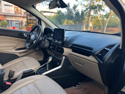 Ford Eco Sport 2019 នៅអេមណាស់