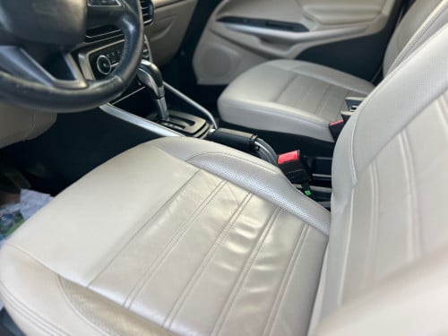 Ford Eco Sport 2019 នៅអេមណាស់