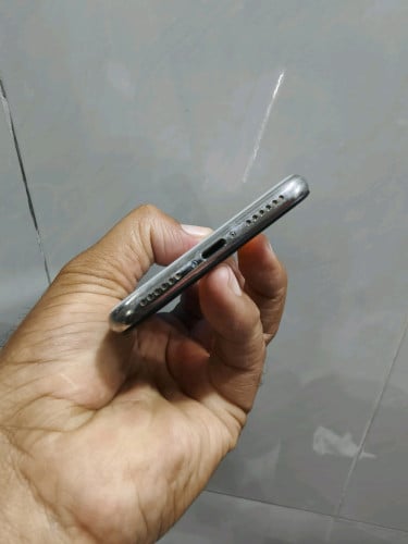 iPhone X 64G អេក្រង់ហ្សុីន ស្កេន👉$100
