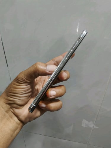 iPhone X 64G អេក្រង់ហ្សុីន ស្កេន👉$100