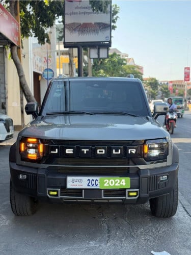 JETOUR T2 2024 27000km ម្ចាស់ដេីម1 44900$ចចារ