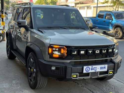 JETOUR T2 2024 27000km ម្ចាស់ដេីម1 44900$ចចារ