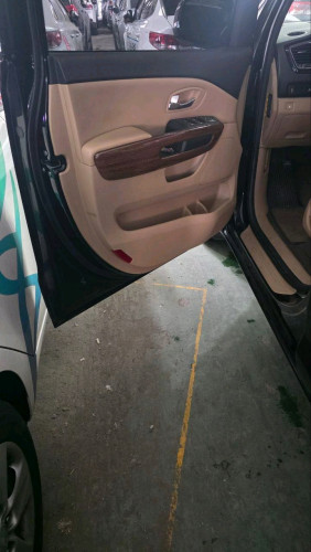Kia carnival 2015 Limousine