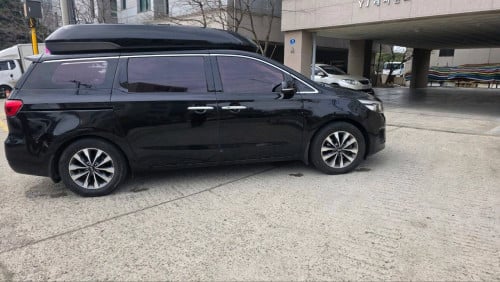 Kia carnival 2015 Limousine