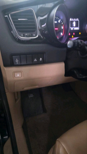 Kia carnival 2015 Limousine
