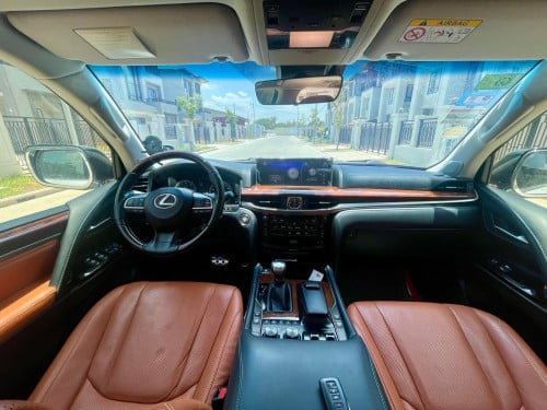 Lexus LX570 Super Sport 2018