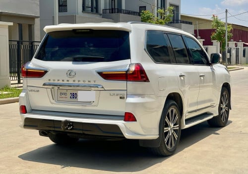 Lexus LX570 Super Sport 2018
