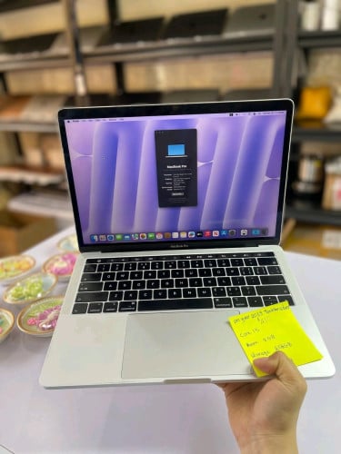 Macbook Pro Year2019 Touch Bar