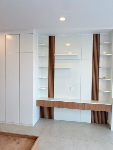 New condo nice decor high floor