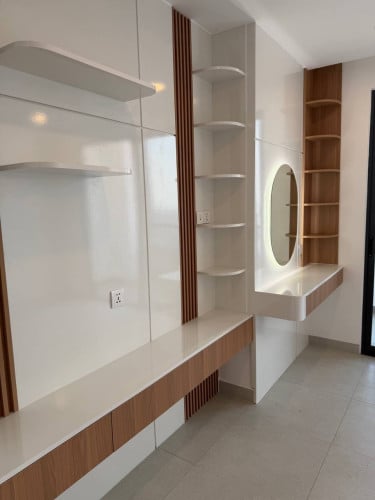 New condo nice decor high floor