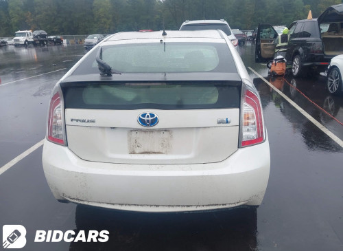 Prius 2015 Option3 ក្នុងលឿង 13ម៉ឺនម៉ាយ