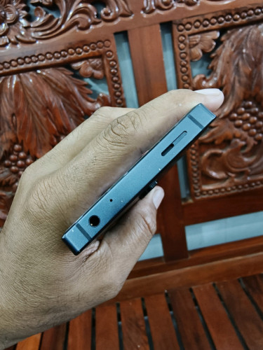 Redmagic 8pro 12g/256g Global(វៃដូរបាន)👉$295