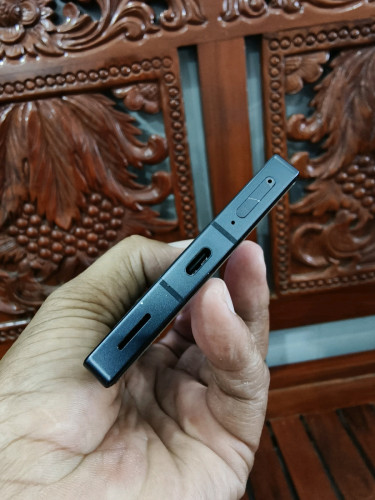 Redmagic 8pro 12g/256g Global(វៃដូរបាន)👉$295