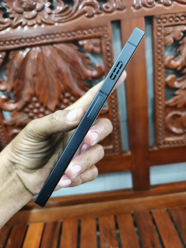 Redmagic 8pro 12g/256g Global(វៃដូរបាន)👉$295