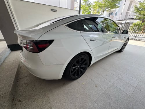 Tesla Model 3 Long Range