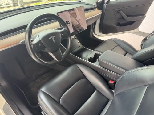 Tesla Model 3 Long Range