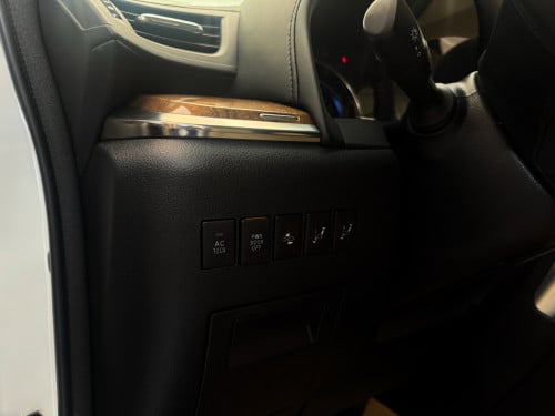 Toyota Alphard 2015 Spec ជប៉ុន