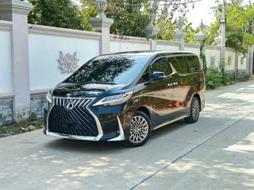 TOYOTA ALPHARD 2016 Hybrid Full ពណ៌ខ្មៅ ក្នុងខ្មៅ (Upgrade Lexus LM350)
