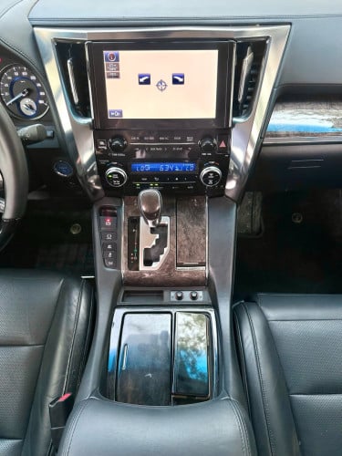 TOYOTA ALPHARD 2016 Hybrid Full ពណ៌ខ្មៅ ក្នុងខ្មៅ (Upgrade Lexus LM350)