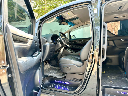 TOYOTA ALPHARD 2016 Hybrid Full ពណ៌ខ្មៅ ក្នុងខ្មៅ (Upgrade Lexus LM350)
