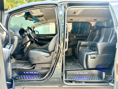 TOYOTA ALPHARD 2016 Hybrid Full ពណ៌ខ្មៅ ក្នុងខ្មៅ (Upgrade Lexus LM350)