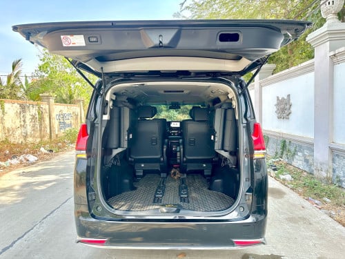 TOYOTA ALPHARD 2016 Hybrid Full ពណ៌ខ្មៅ ក្នុងខ្មៅ (Upgrade Lexus LM350)