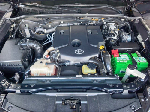 Toyota Fortuner 2020 TRD Full option ឆ្វេងសុីនចូលតាមករុមហ៊ុន Toyota