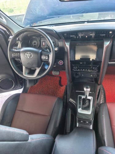 Toyota Fortuner TRD 2020 Full option