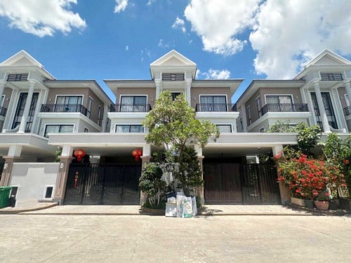 Twin A Villa for Rent in Borey Penghouth Boeung Snor