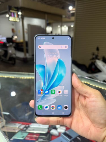 Vivo V29e 5G Ram12GB HD256GB Phone Condition 97% , ក្រុមហ៊ុន សុីម២ , ម៉ាស៊ីនហ្សីន