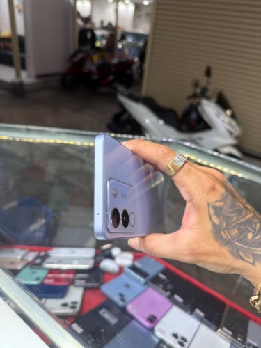 Vivo V29e 5G Ram12GB HD256GB Phone Condition 97% , ក្រុមហ៊ុន សុីម២ , ម៉ាស៊ីនហ្សីន