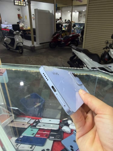 Vivo V29e 5G Ram12GB HD256GB Phone Condition 97% , ក្រុមហ៊ុន សុីម២ , ម៉ាស៊ីនហ្សីន