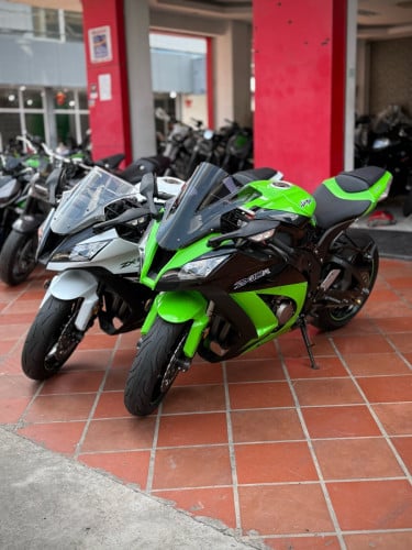 Zx10r ក្រដាស់ពន្ធ​ បញ្ចុះតម្លៃ​ពិសេស​