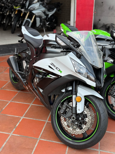Zx10r ក្រដាស់ពន្ធ​ បញ្ចុះតម្លៃ​ពិសេស​
