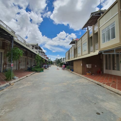 ផ្ទះលក់បន្ទាន់ តំបន់ព្រៃស