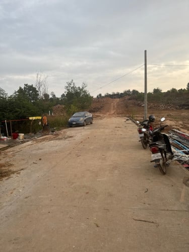 ដីលក់ ក្បែឆ្នេរ អូត្រេះចុះ 6000$ តែ 19111