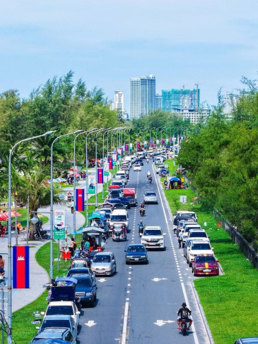 ដីលក់ ក្បែឆ្នេរ អូត្រេះចុះ 6000$ តែ 19111