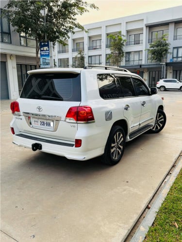 ឡង់ 2012 សាំង V6 អារ៉ាប់