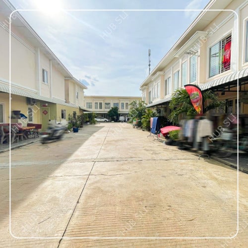 បញ្ចុះតម្លៃសល់ 36,000$ មានថែមសម្ភារៈ sofa closet and AC if want