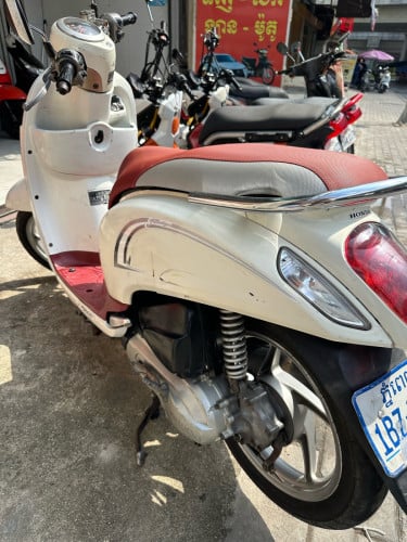 លក់Honda Scoopy